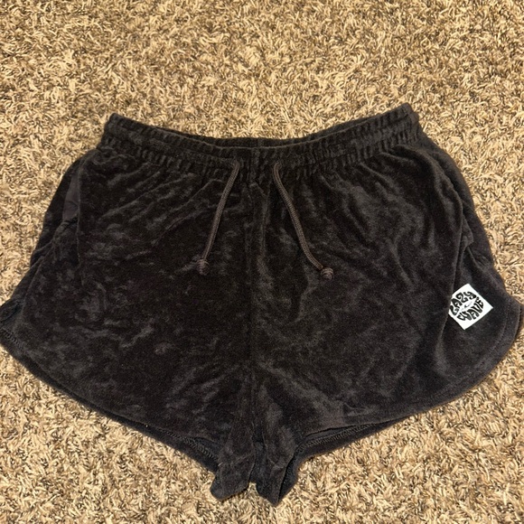 Pants - Cozy Black Lazy Wave Women's Shorts